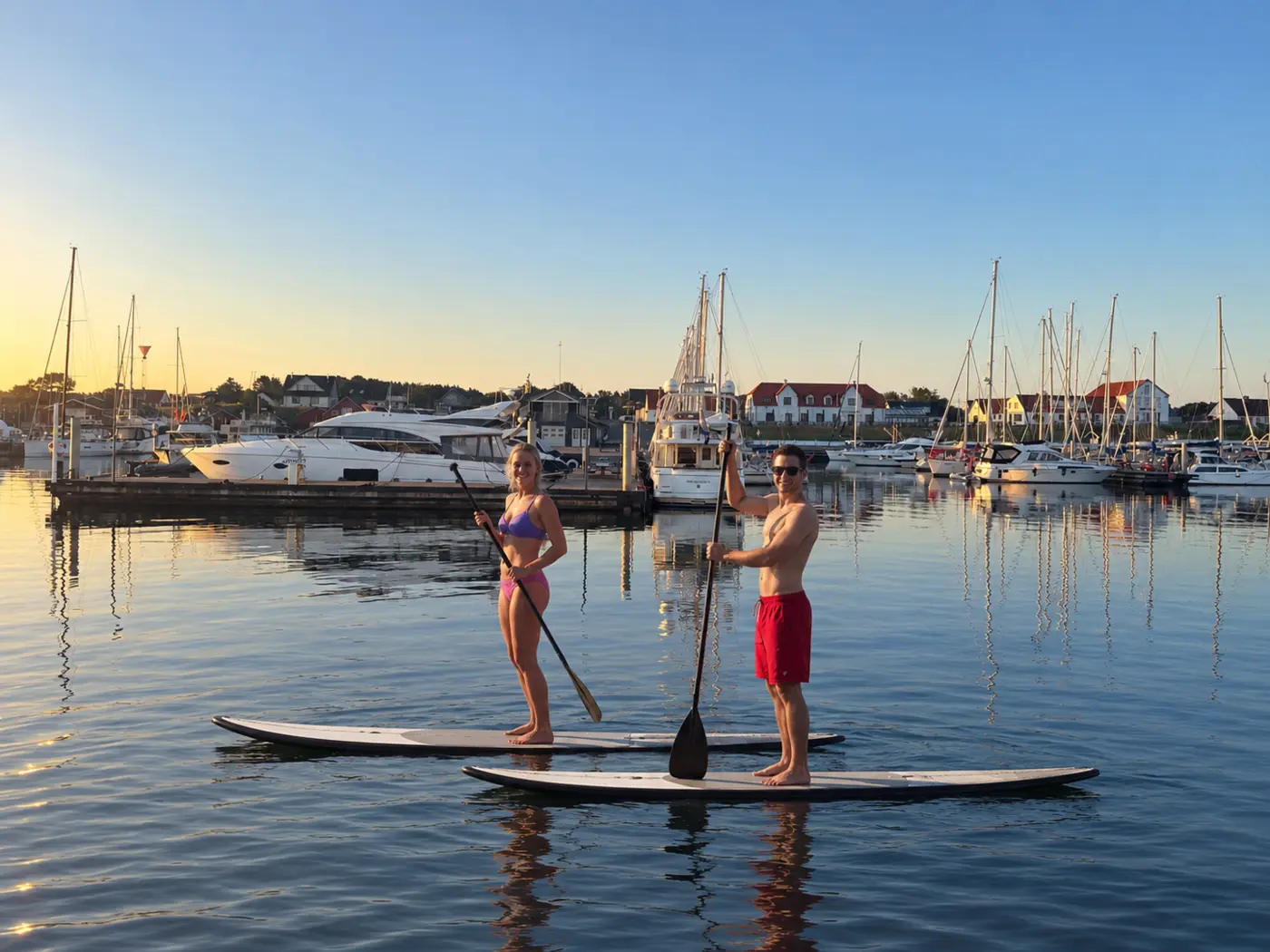 To SUP-padlere i Vesterø Havn